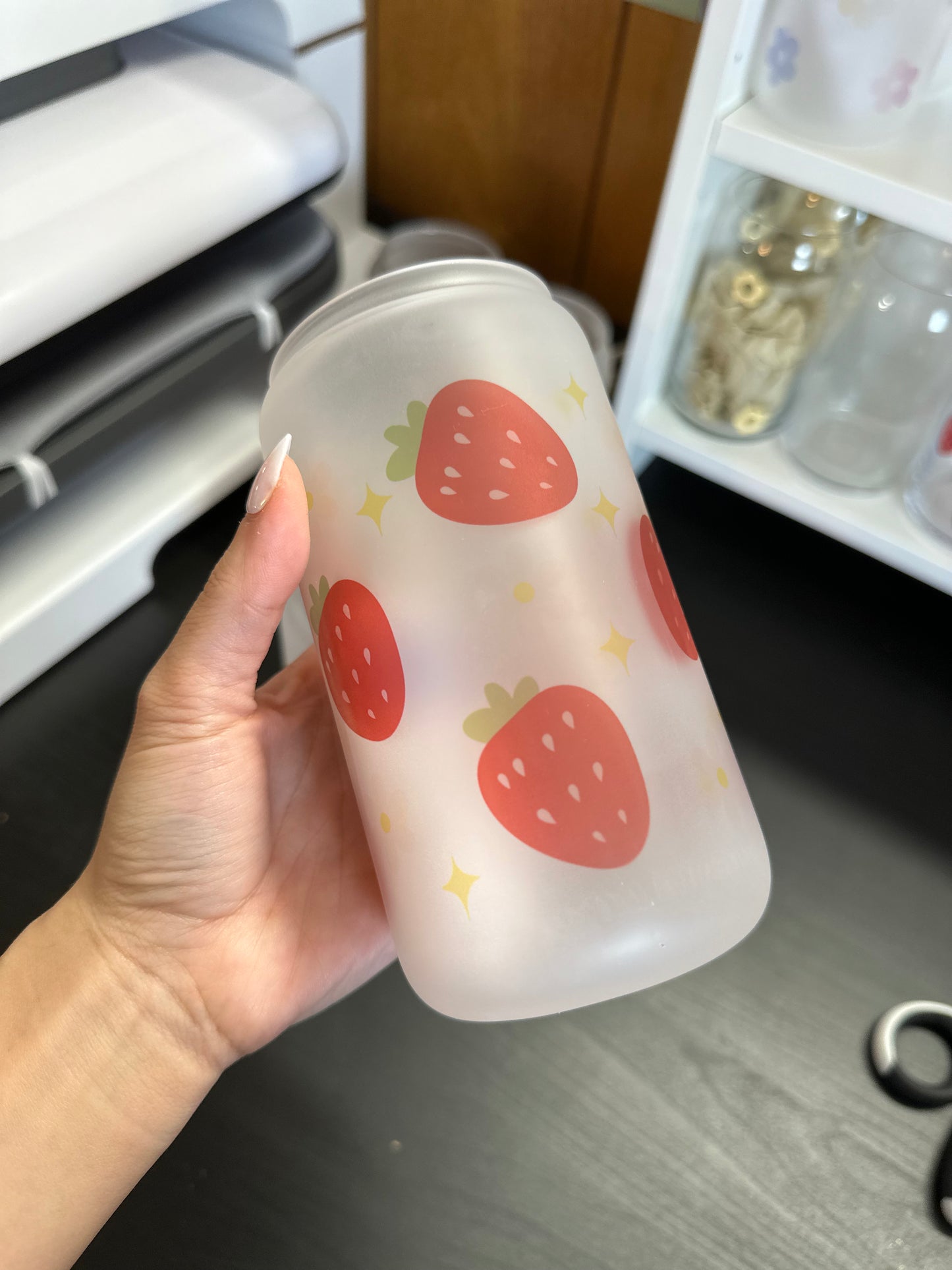 Strawberry oopsie cup