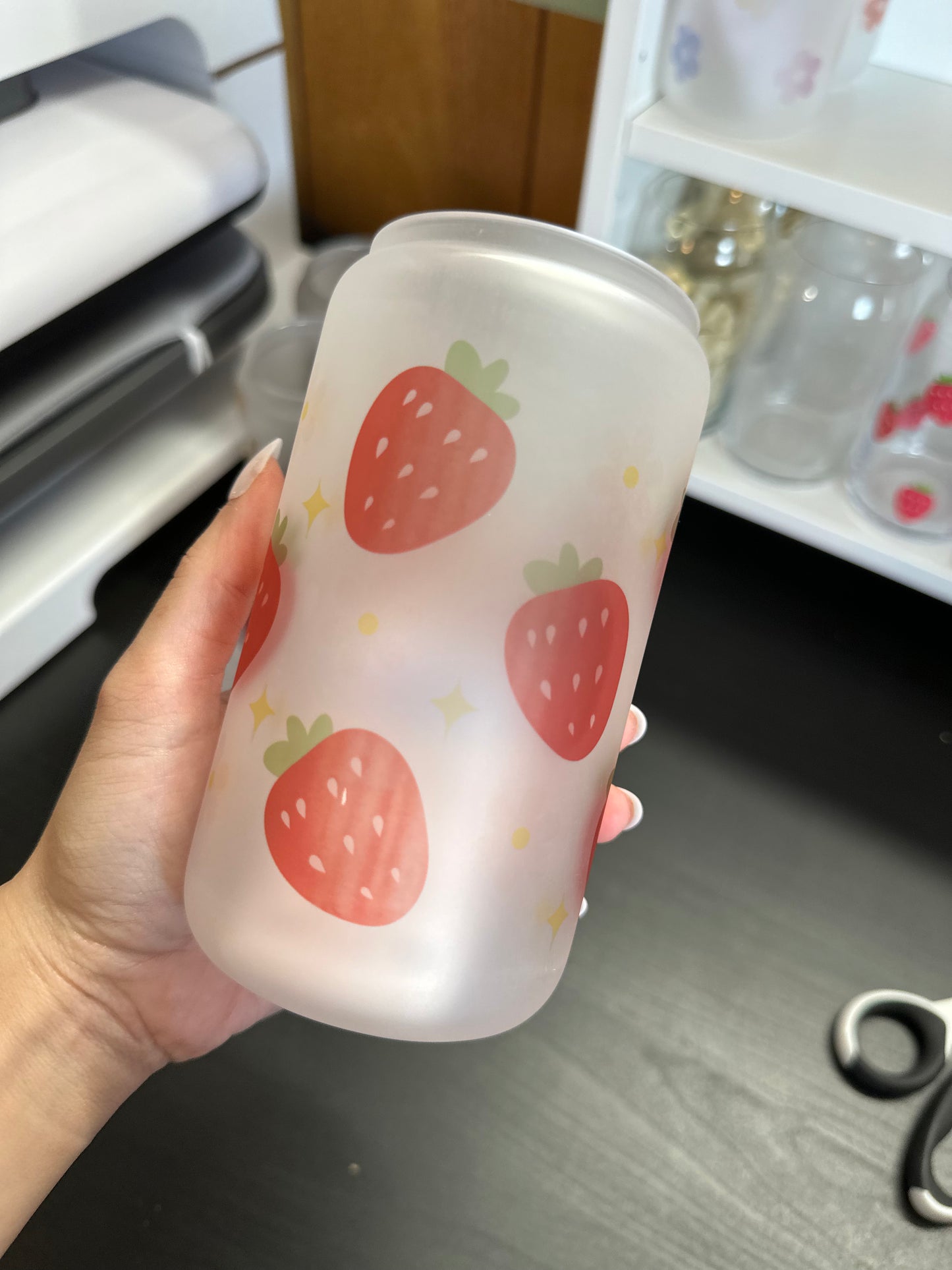Strawberry oopsie cup