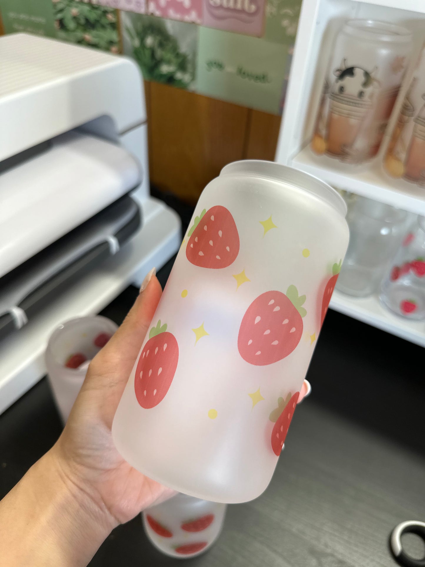 Strawberry oopsie cup