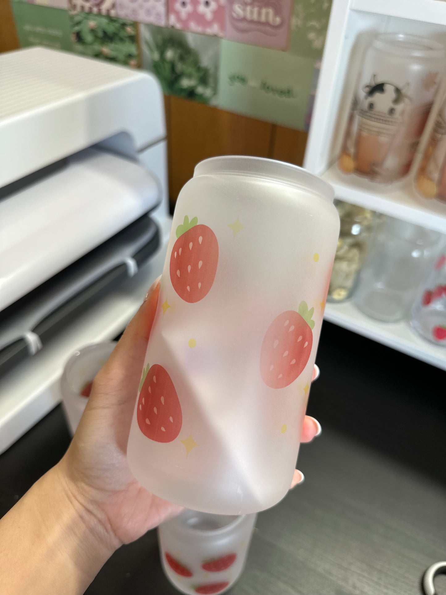 Strawberry oopsie cup