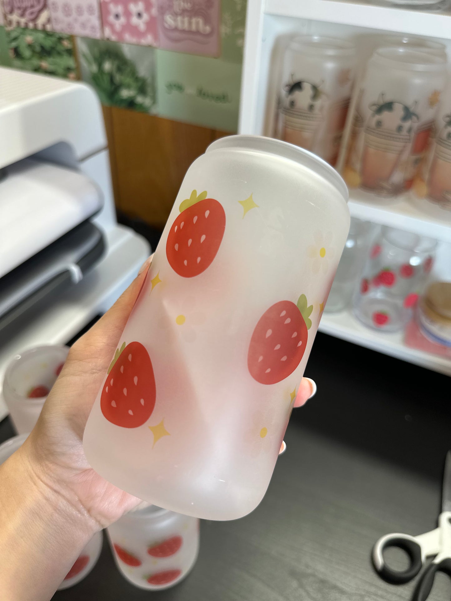 Strawberry oopsie cup