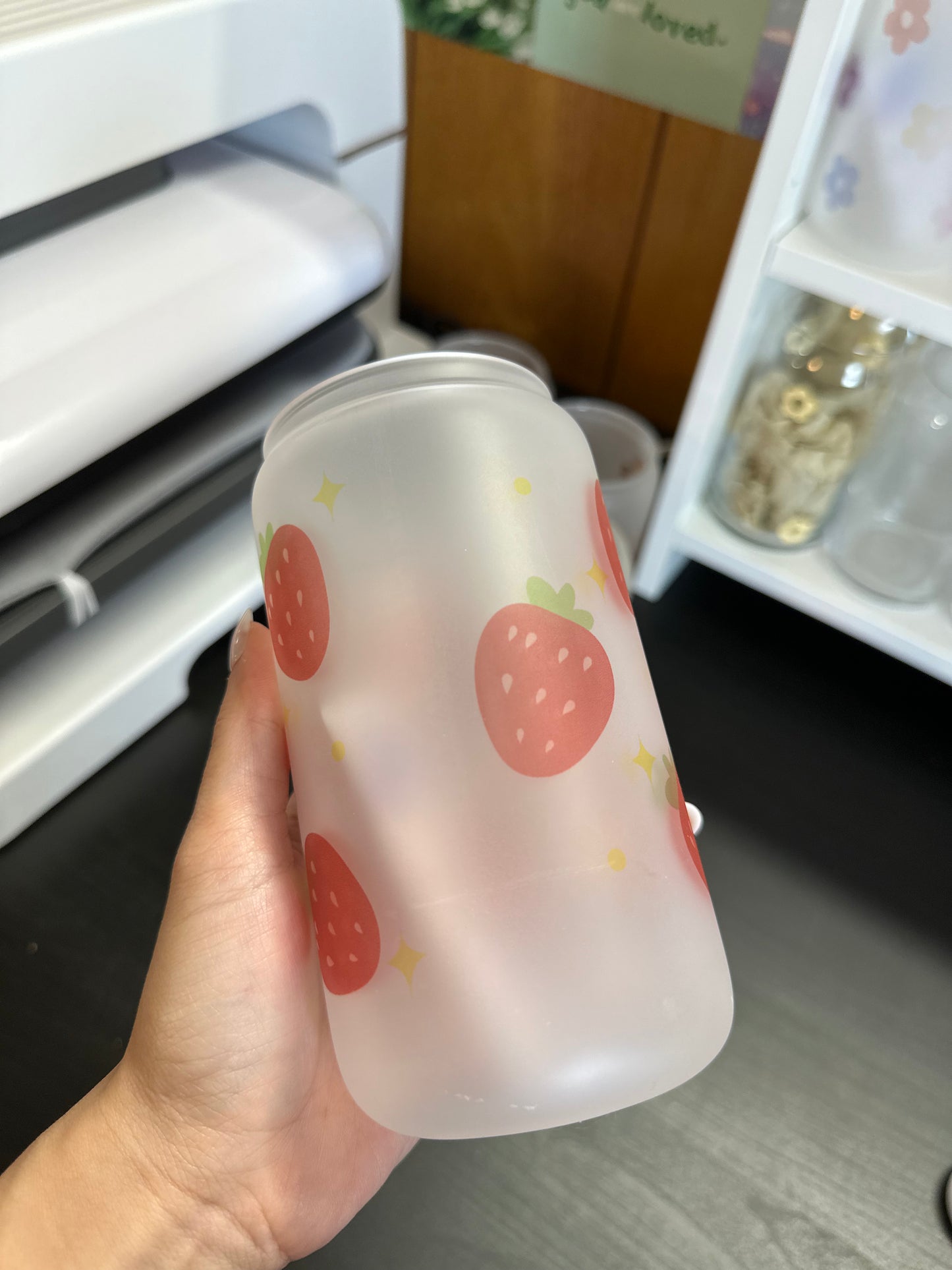 Strawberry oopsie cup