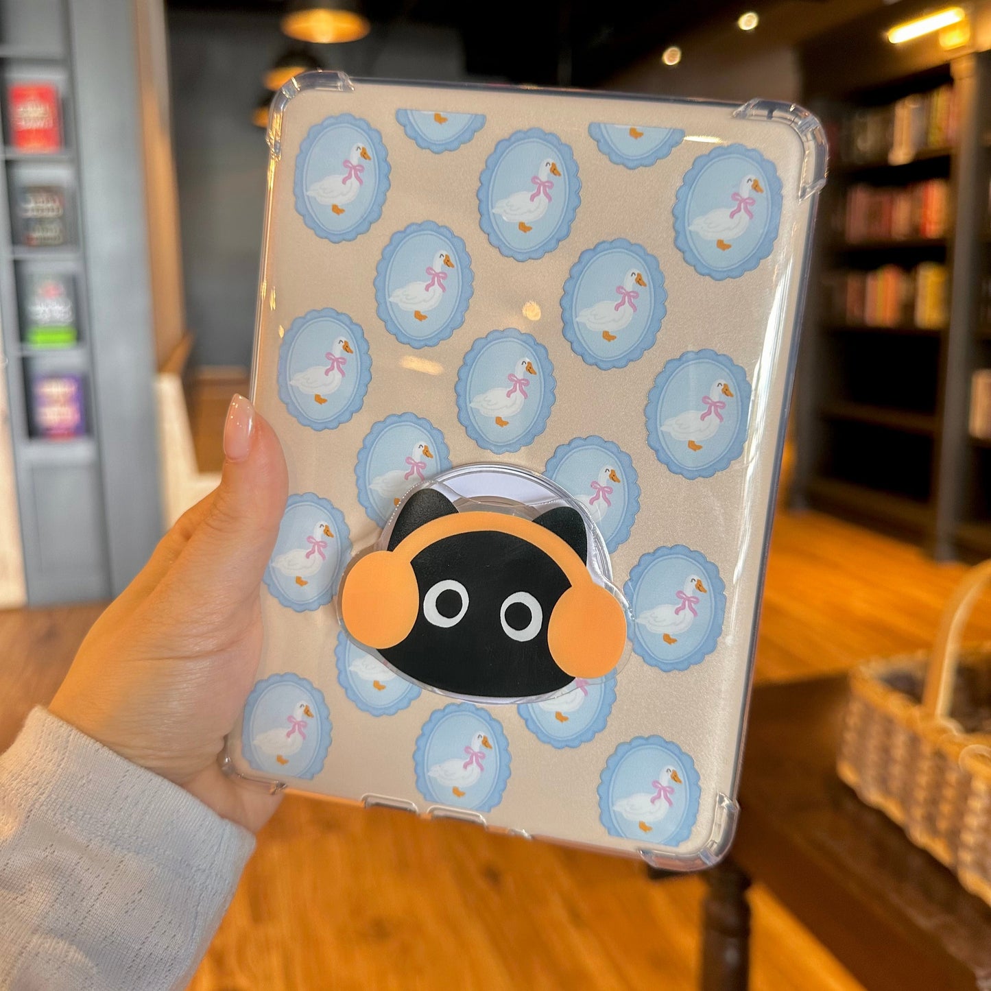 Magnetic Kindle Grip