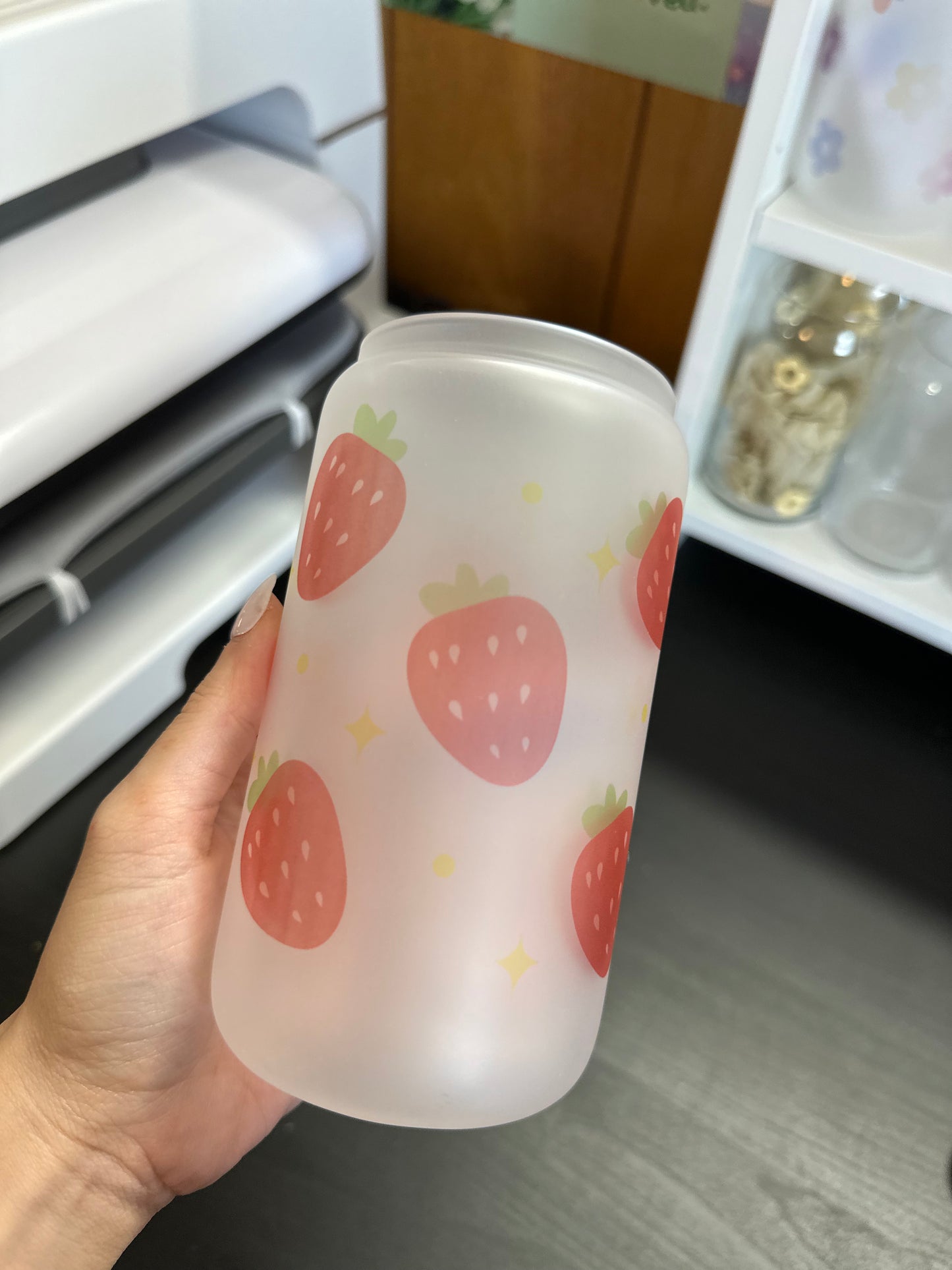 Strawberry oopsie cup